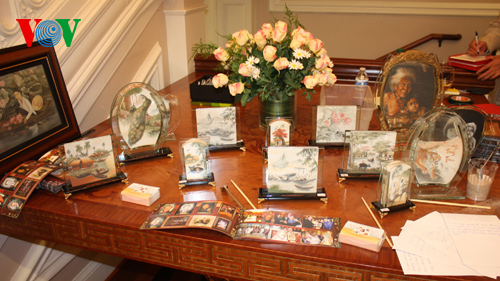 Charitable auction in US raises funds for children in Vietnam